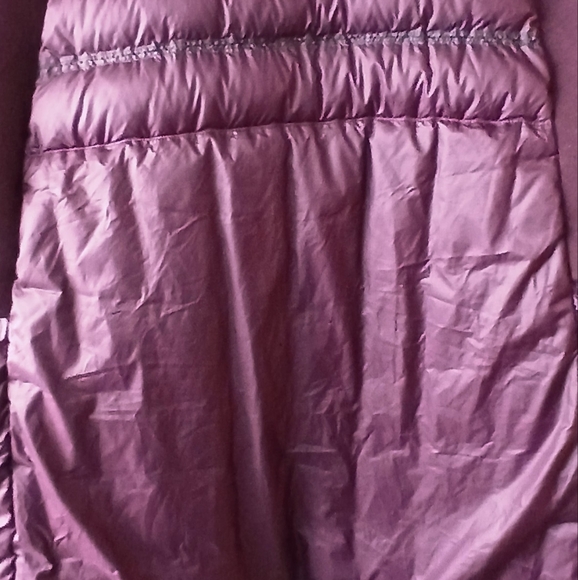 Nike Women's Burgundy Puffer Jacket - Picture 7 of 9